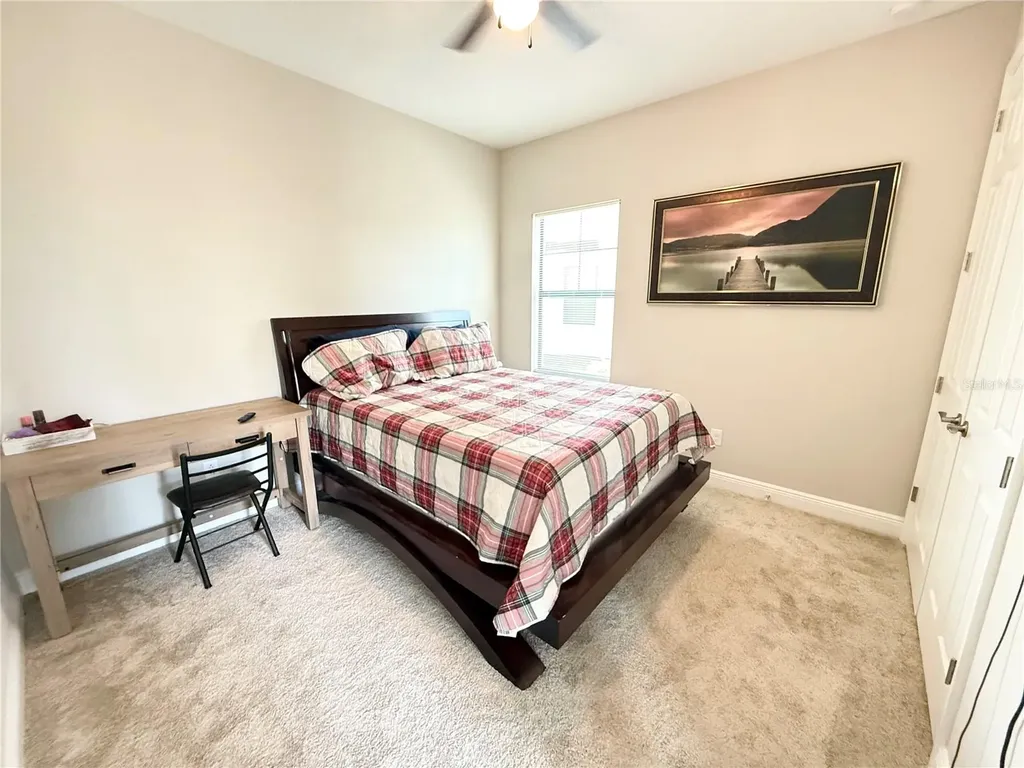 14820 Paddock Pond Avenue Lithia FL 33547