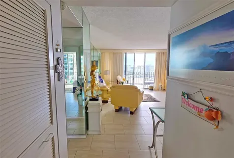1212 Ben Franklin Drive Sarasota FL 34236