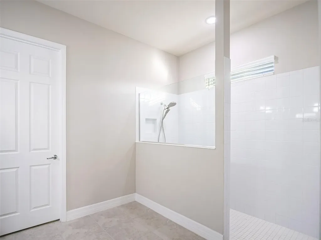 2206 Weatherly Way Orlando FL 32820