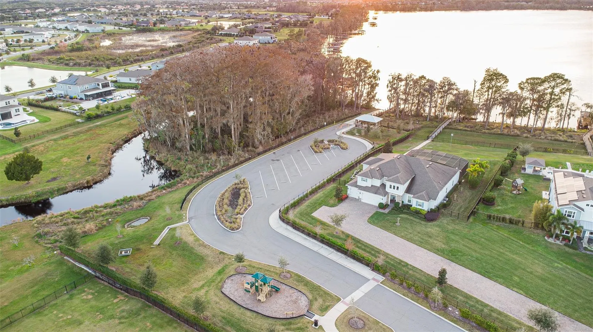 2206 Weatherly Way Orlando FL 32820