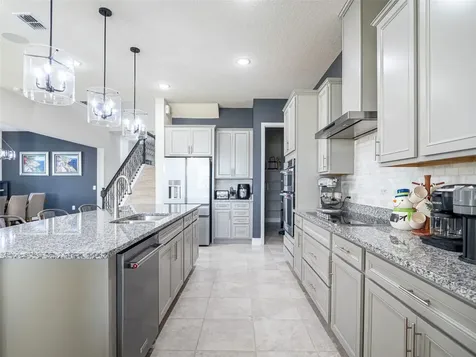 2206 Weatherly Way Orlando FL 32820