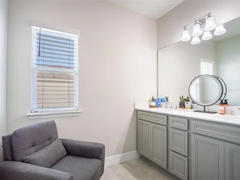 2206 Weatherly Way Orlando FL 32820