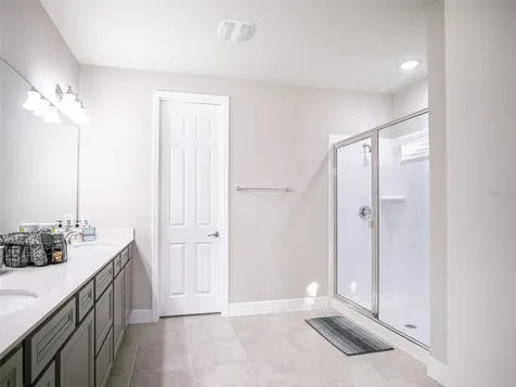 2206 Weatherly Way Orlando FL 32820