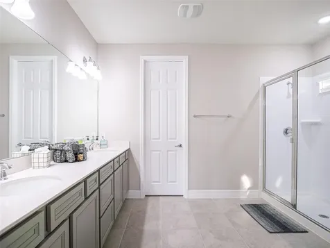 2206 Weatherly Way Orlando FL 32820