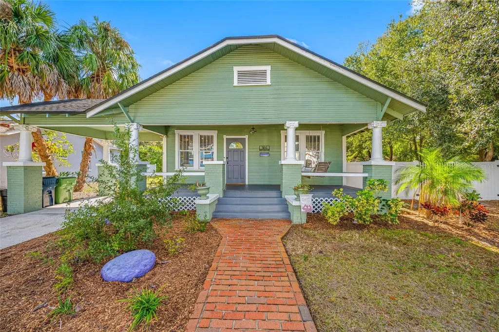 304 W Henry Avenue Tampa FL 33604