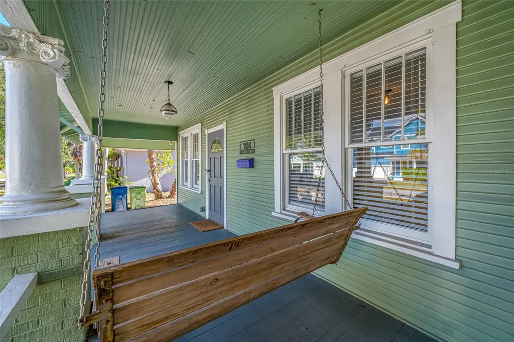 304 W Henry Avenue Tampa FL 33604