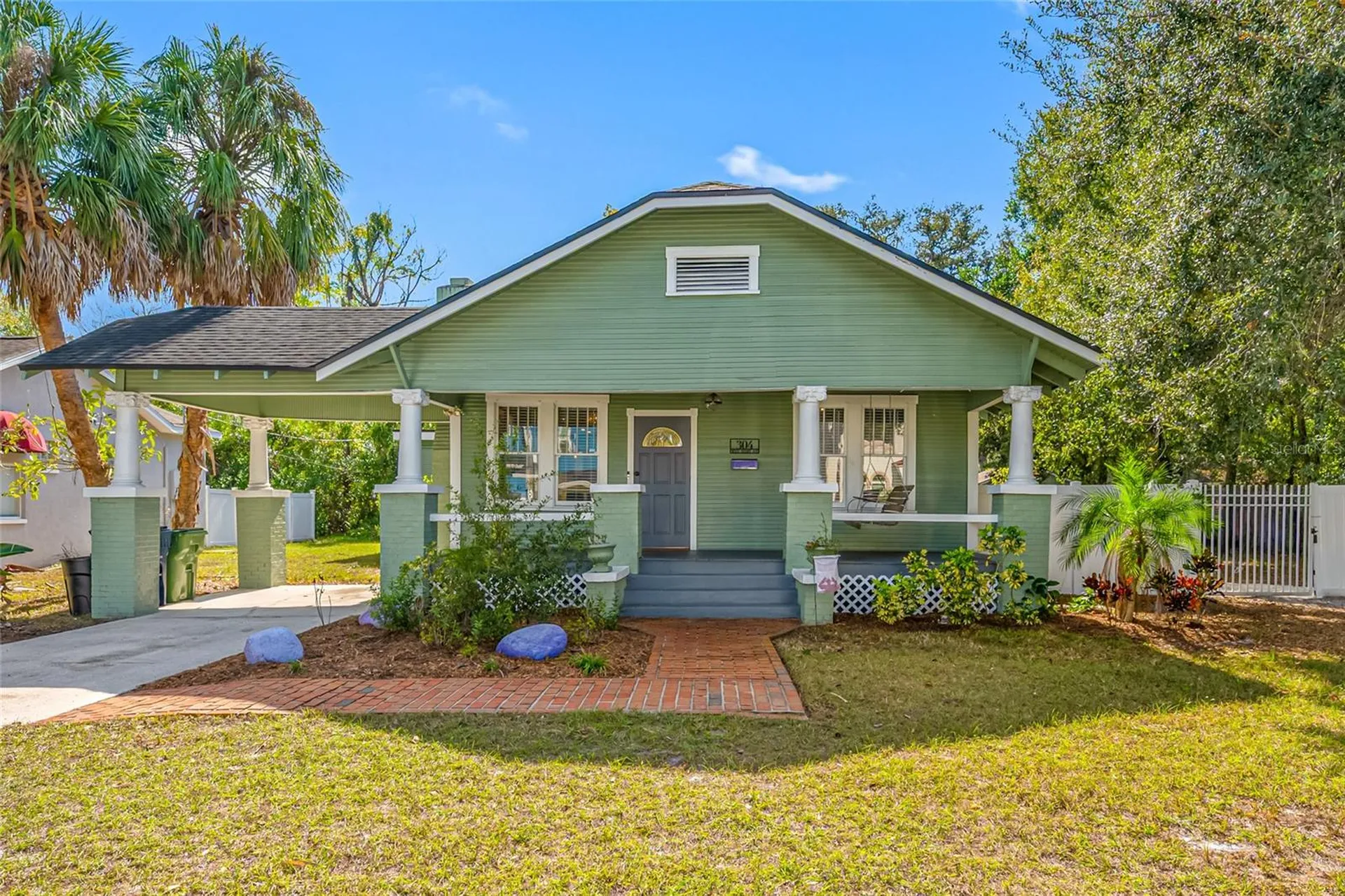 304 W Henry Avenue Tampa FL 33604