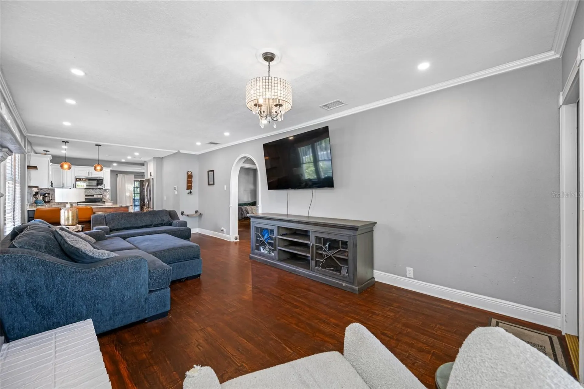 304 W Henry Avenue Tampa FL 33604