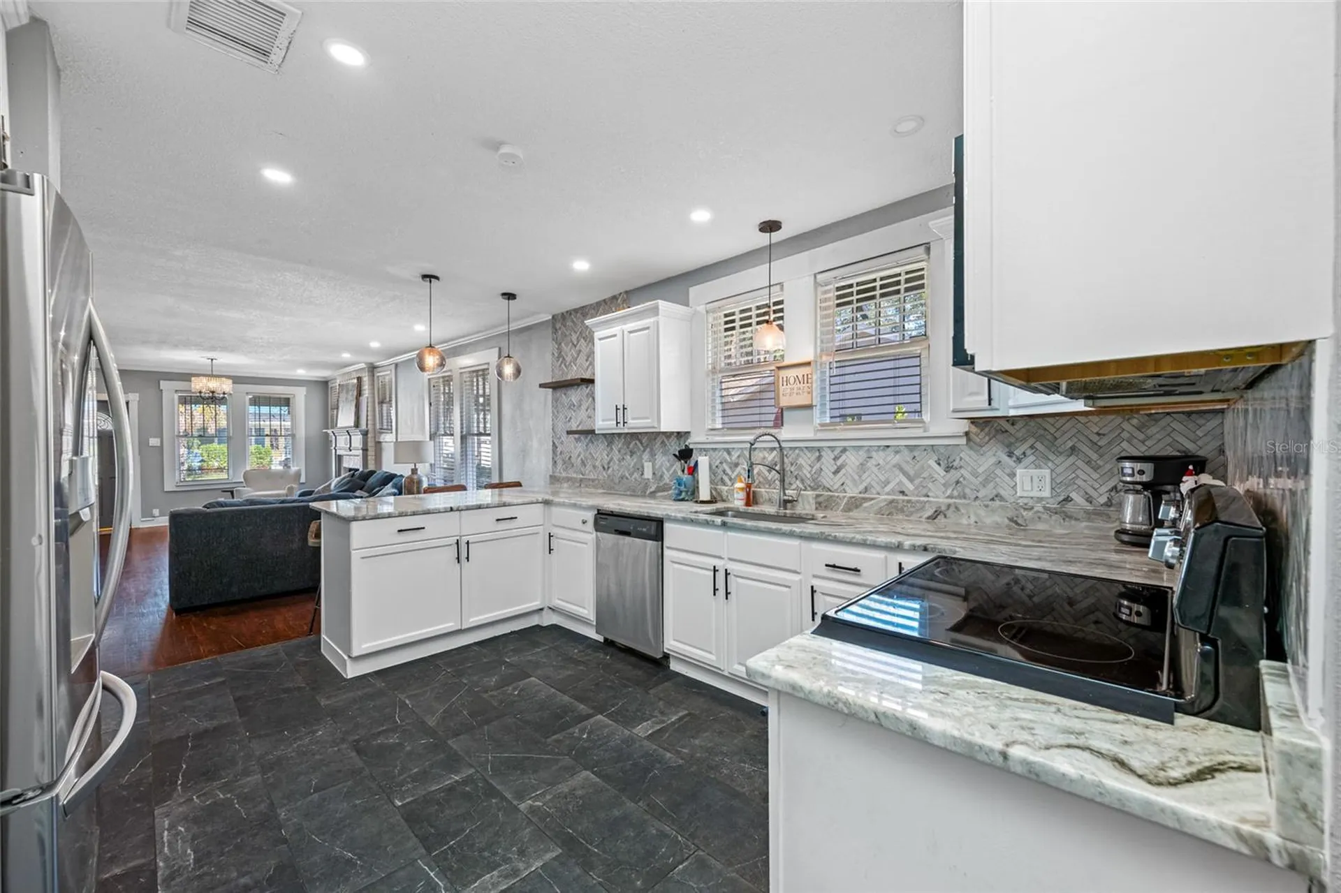304 W Henry Avenue Tampa FL 33604