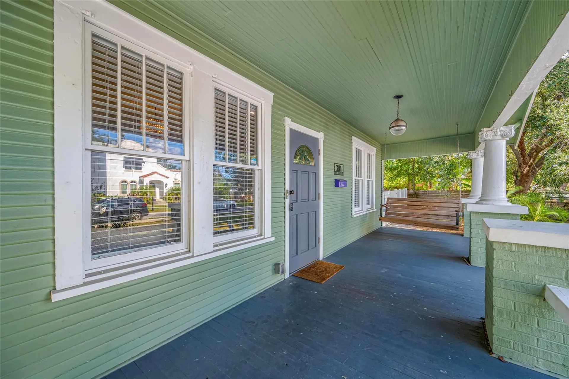 304 W Henry Avenue Tampa FL 33604
