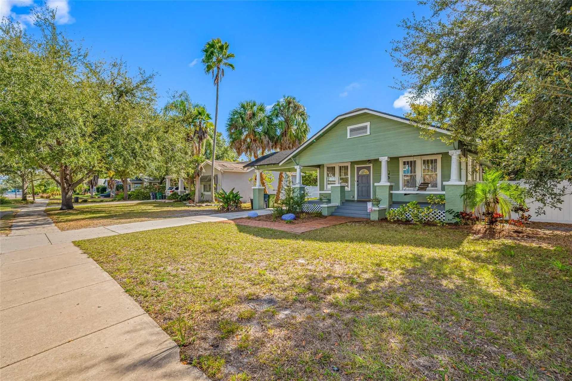 304 W Henry Avenue Tampa FL 33604