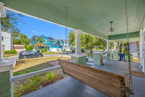 304 W Henry Avenue Tampa FL 33604