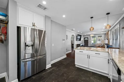 304 W Henry Avenue Tampa FL 33604