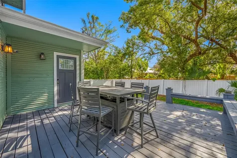304 W Henry Avenue Tampa FL 33604
