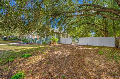 304 W Henry Avenue Tampa FL 33604