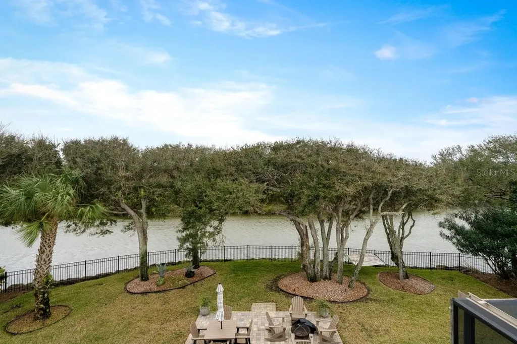 10 Rue Grande Mer Palm Coast FL 32137