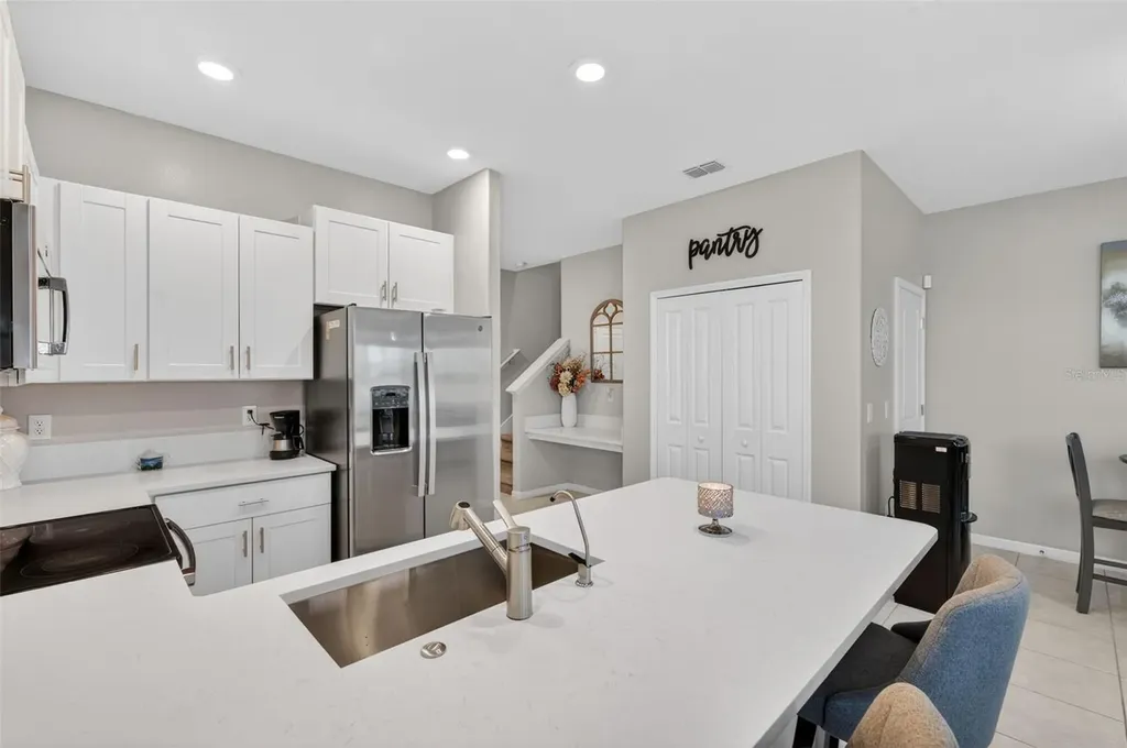 14341 Editors Note Street Ruskin FL 33573