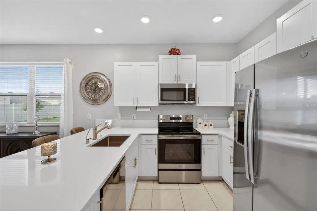 14341 Editors Note Street Ruskin FL 33573