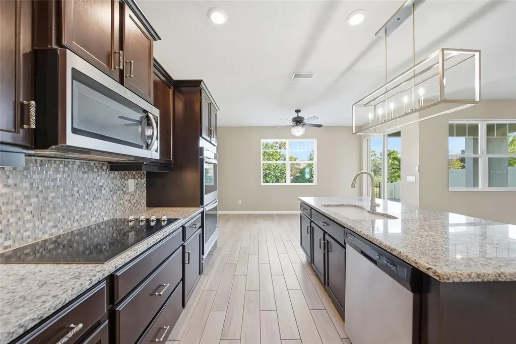 8147 Artisan Circle Seminole FL 33777
