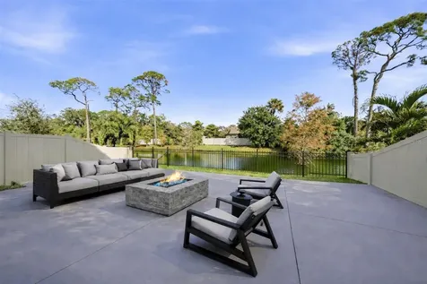 8147 Artisan Circle Seminole FL 33777