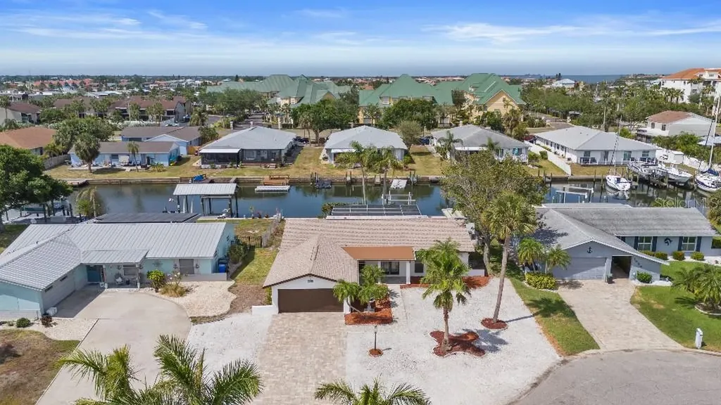 1024 Spindle Palm Way Apollo Beach FL 33572
