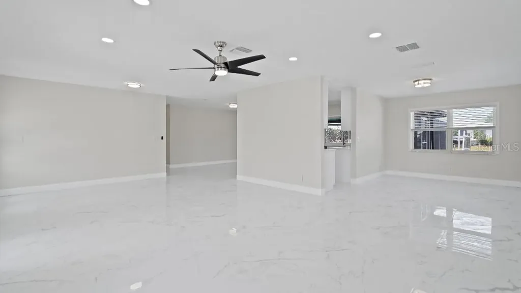 1024 Spindle Palm Way Apollo Beach FL 33572