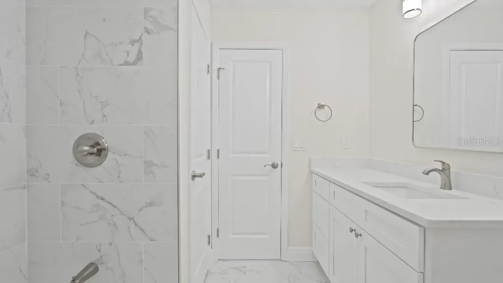 1024 Spindle Palm Way Apollo Beach FL 33572