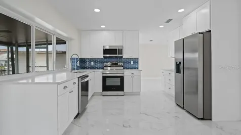 1024 Spindle Palm Way Apollo Beach FL 33572