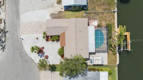 1024 Spindle Palm Way Apollo Beach FL 33572
