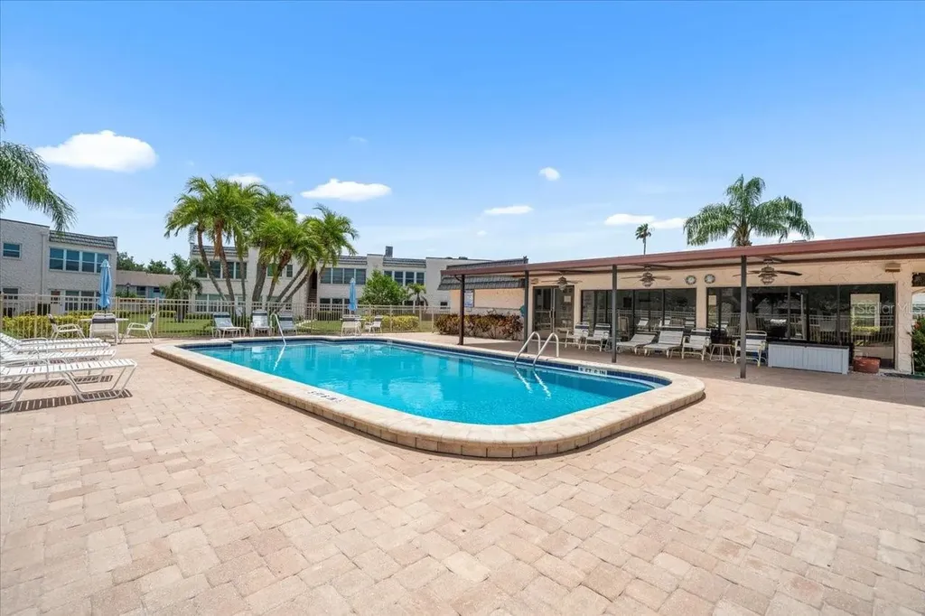 213 Fernwood Circle Seminole FL 33777