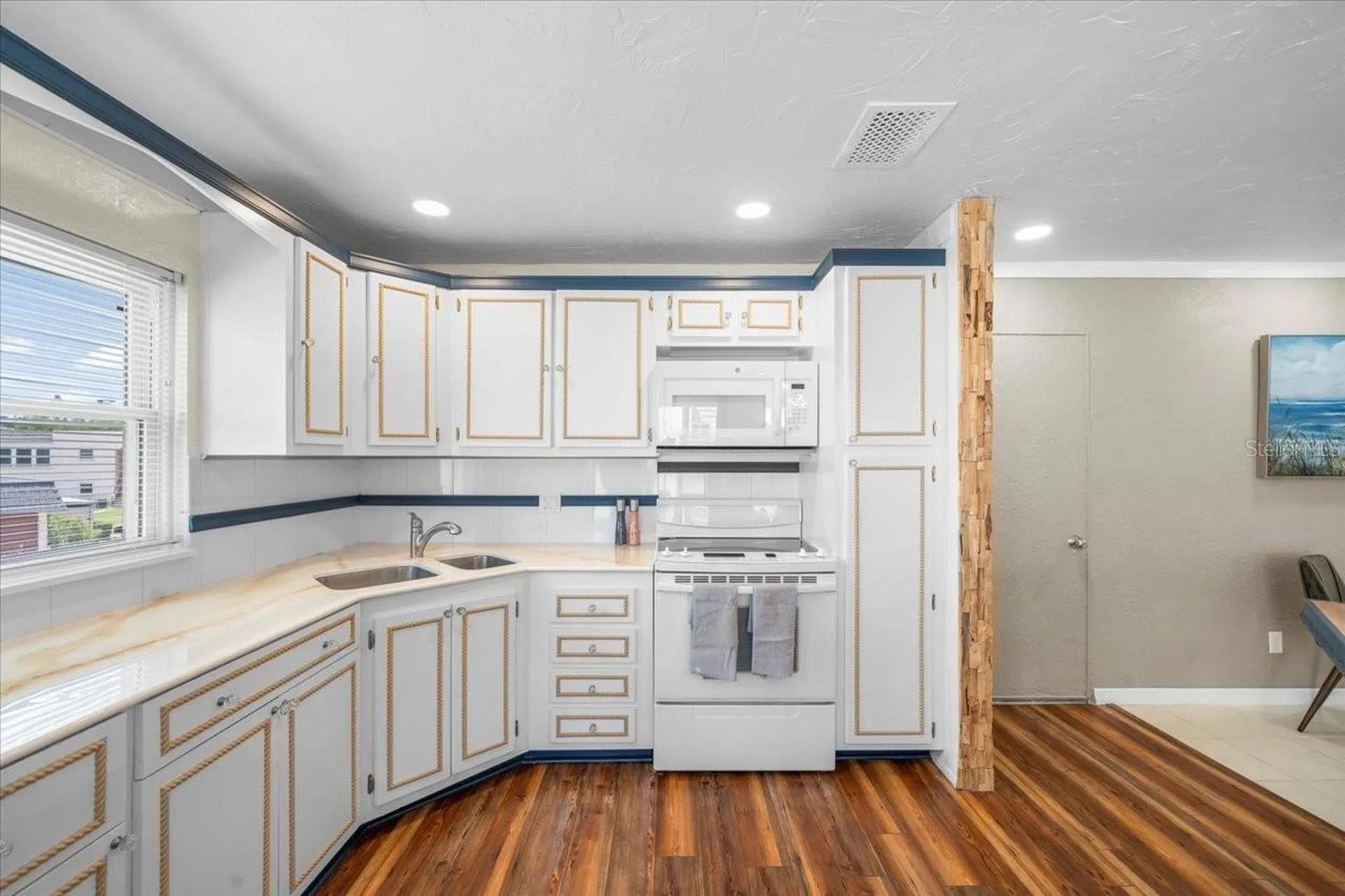 213 Fernwood Circle Seminole FL 33777