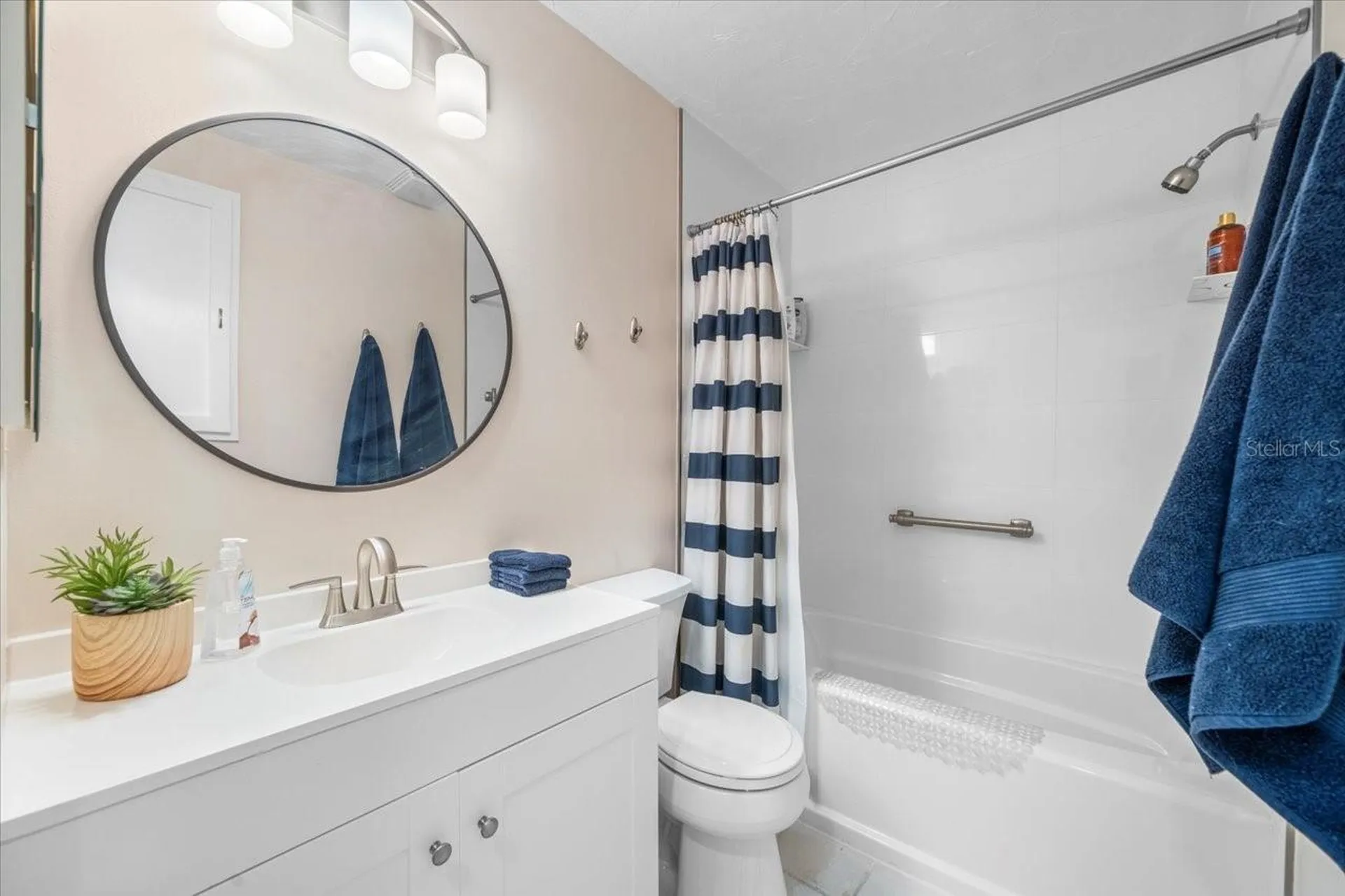 213 Fernwood Circle Seminole FL 33777