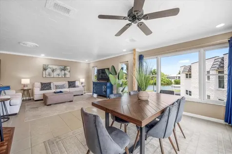 213 Fernwood Circle Seminole FL 33777