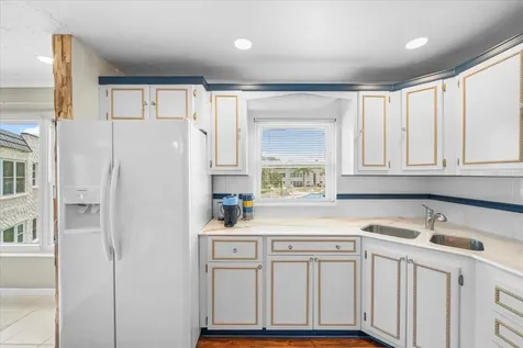 213 Fernwood Circle Seminole FL 33777