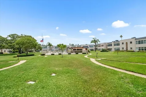 213 Fernwood Circle Seminole FL 33777