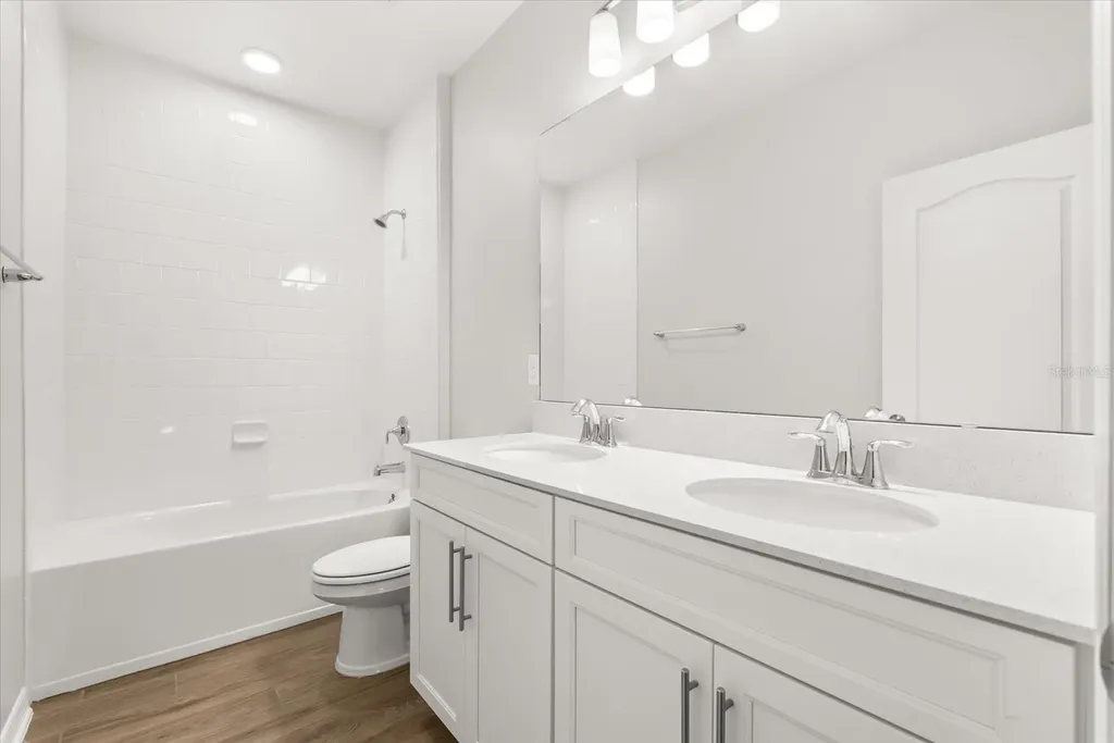 601 Becklow Street Debary FL 32713