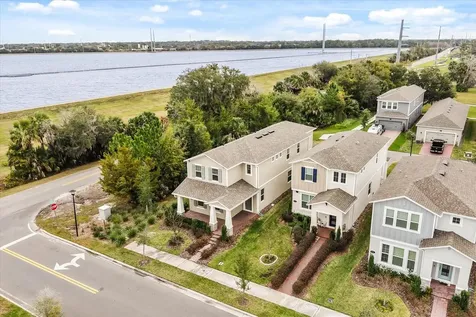 601 Becklow Street Debary FL 32713