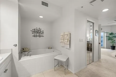 960 Starkey Road Largo FL 33771