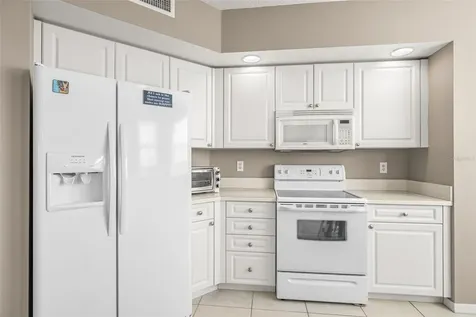 960 Starkey Road Largo FL 33771