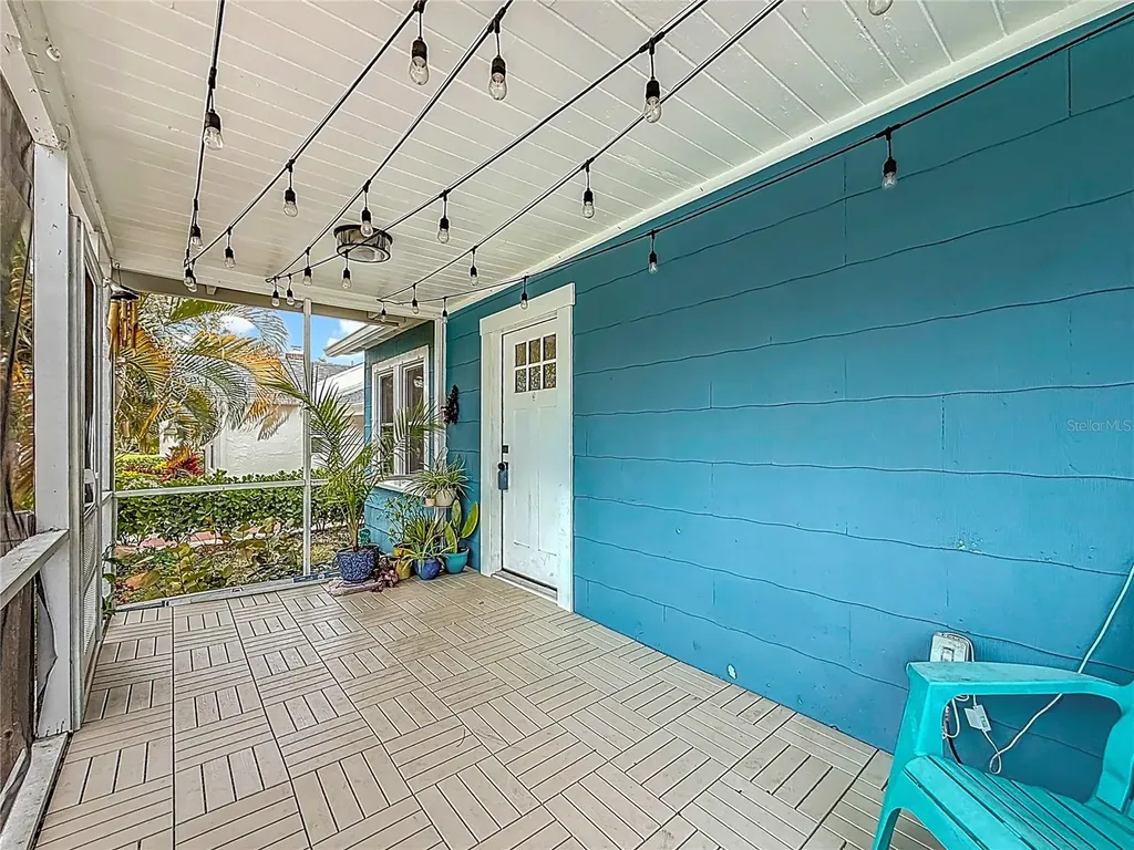 520 Roanoke Street Dunedin FL 34698