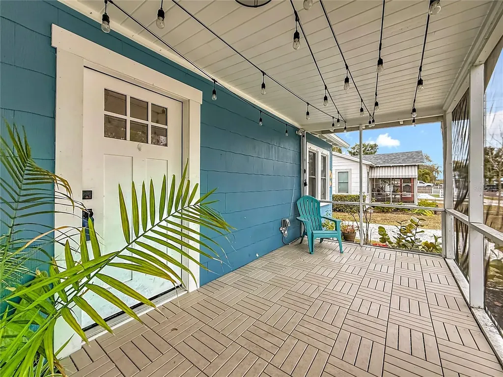 520 Roanoke Street Dunedin FL 34698