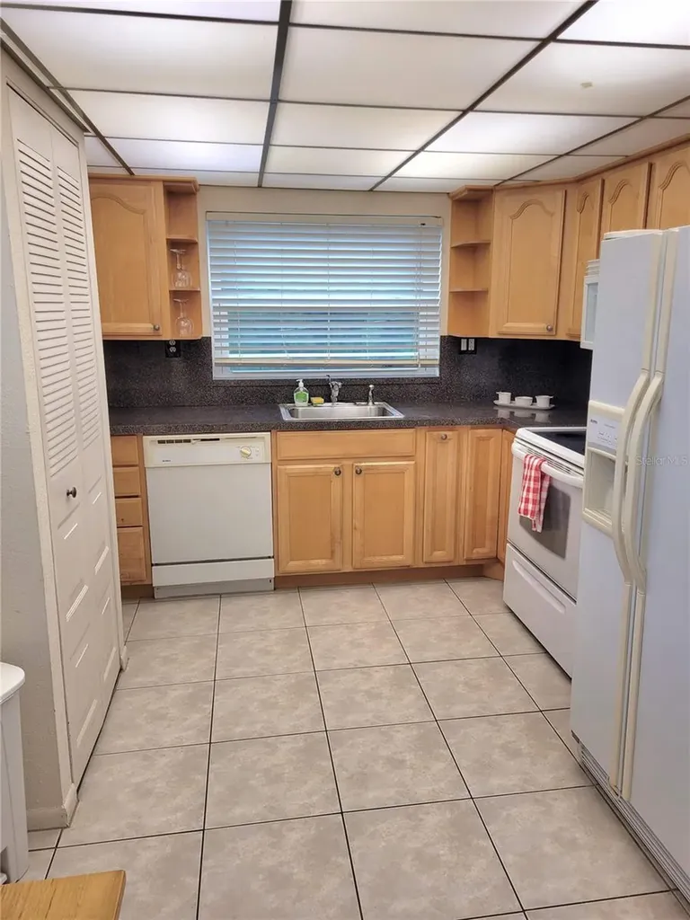 9861 Sunrise Lakes Blvd Sunrise Lakes Boulevard Sunrise FL 33322