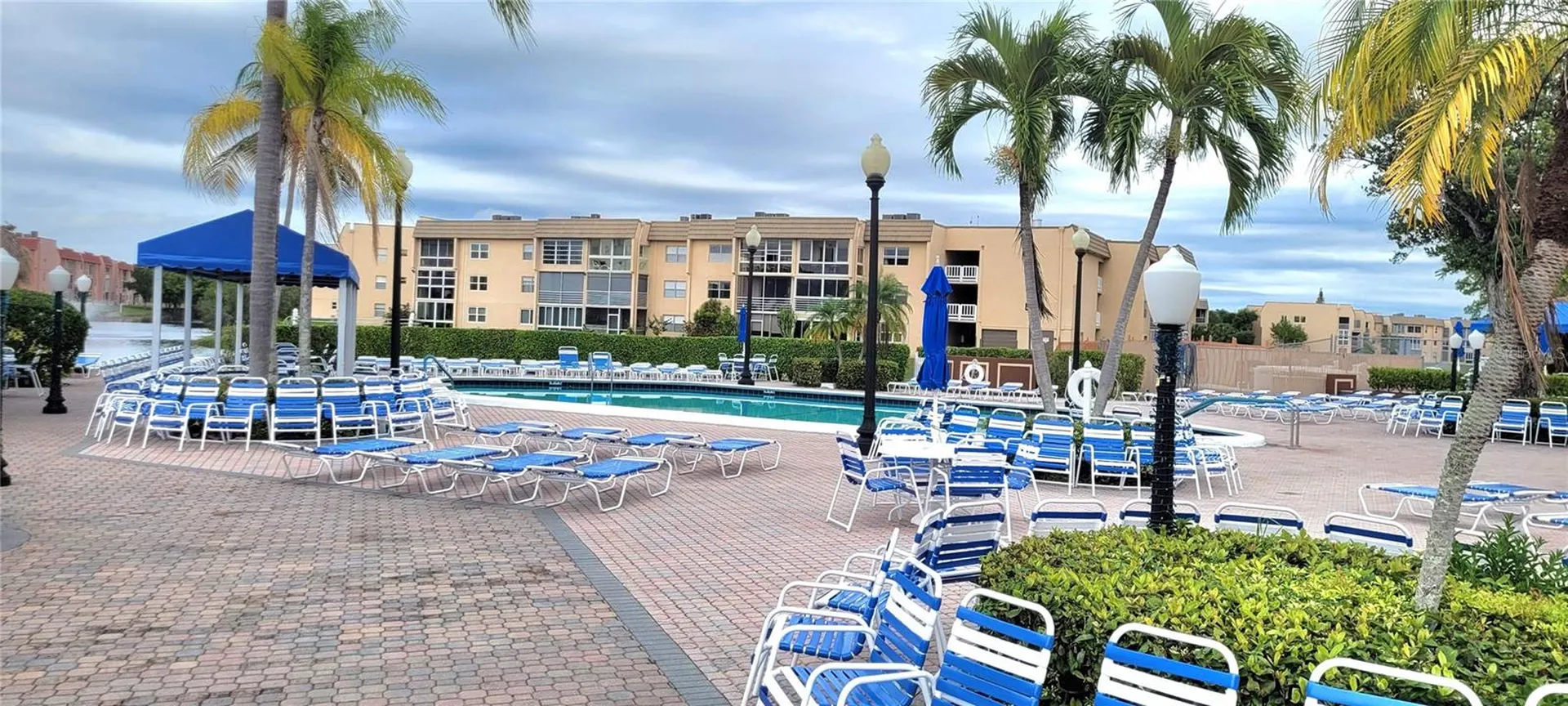 9861 Sunrise Lakes Blvd Sunrise Lakes Boulevard Sunrise FL 33322