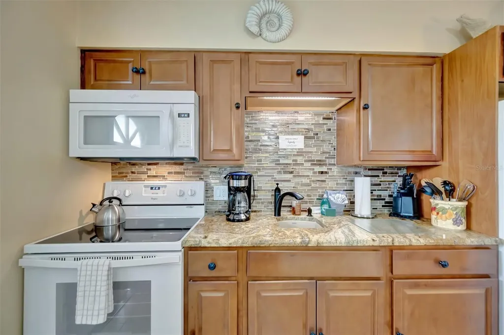 673 Bay Esplanade Clearwater Beach FL 33767