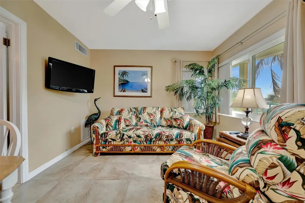 673 Bay Esplanade Clearwater Beach FL 33767