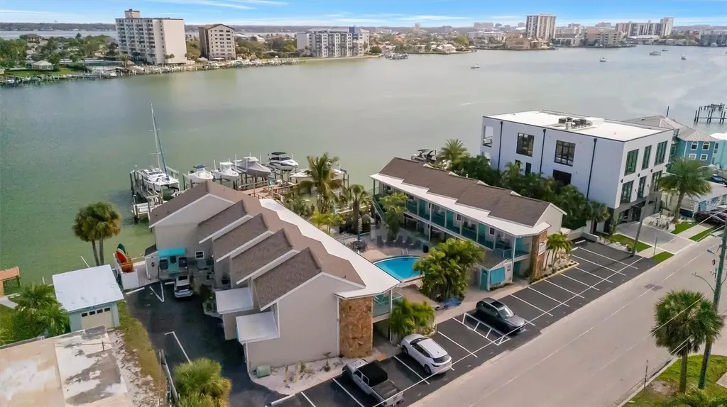673 Bay Esplanade Clearwater Beach FL 33767