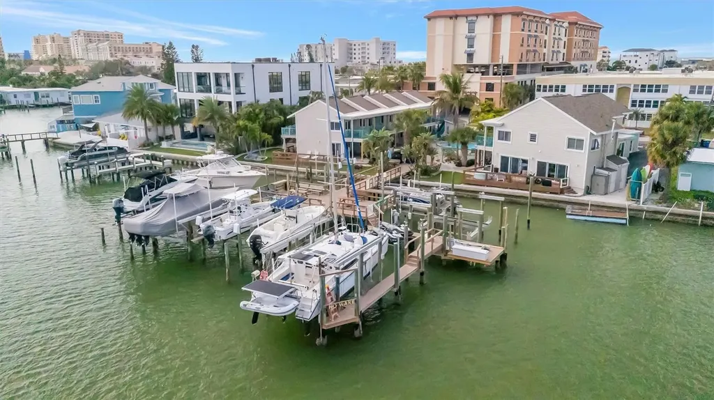 673 Bay Esplanade Clearwater Beach FL 33767