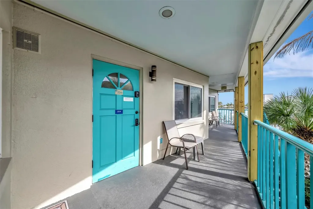673 Bay Esplanade Clearwater Beach FL 33767