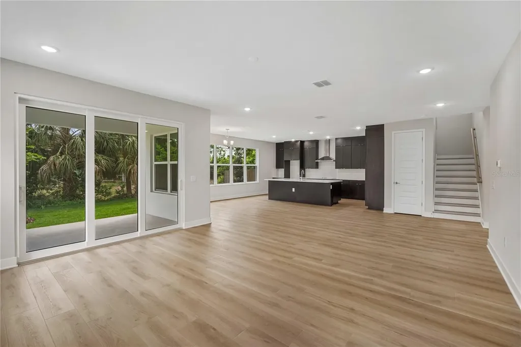 3310 W Rogers Avenue Tampa FL 33611