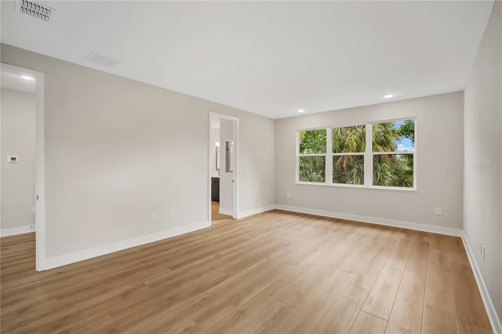 3310 W Rogers Avenue Tampa FL 33611